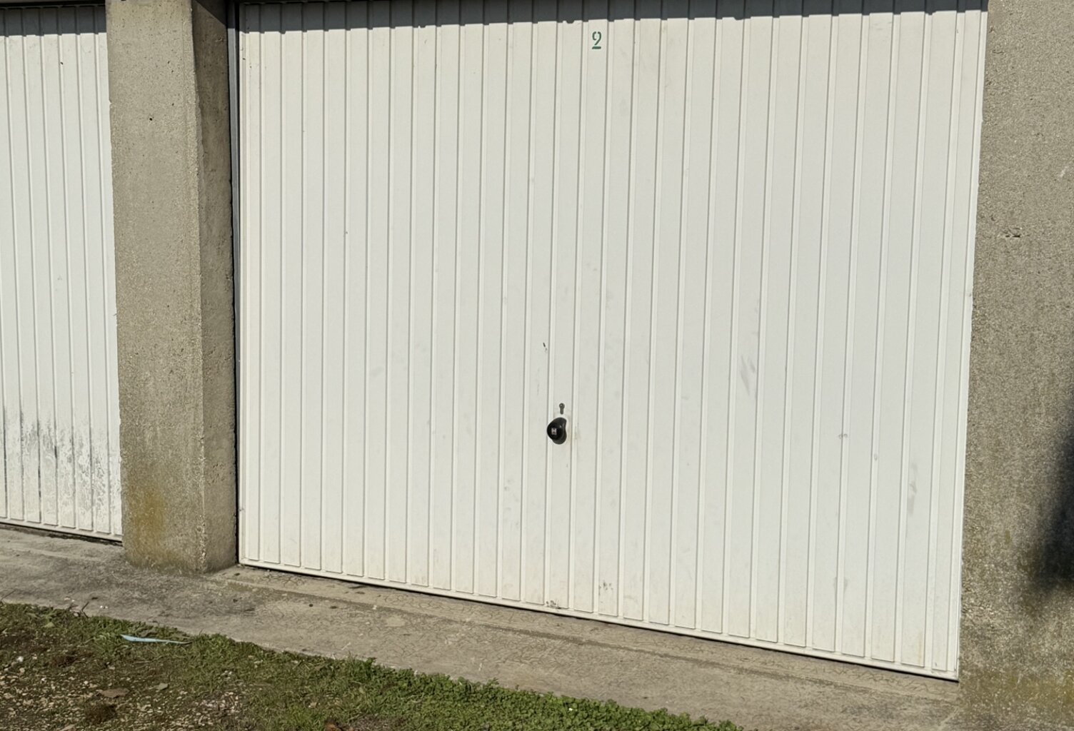 Vente Garage 14 m&sup2; — photo 1