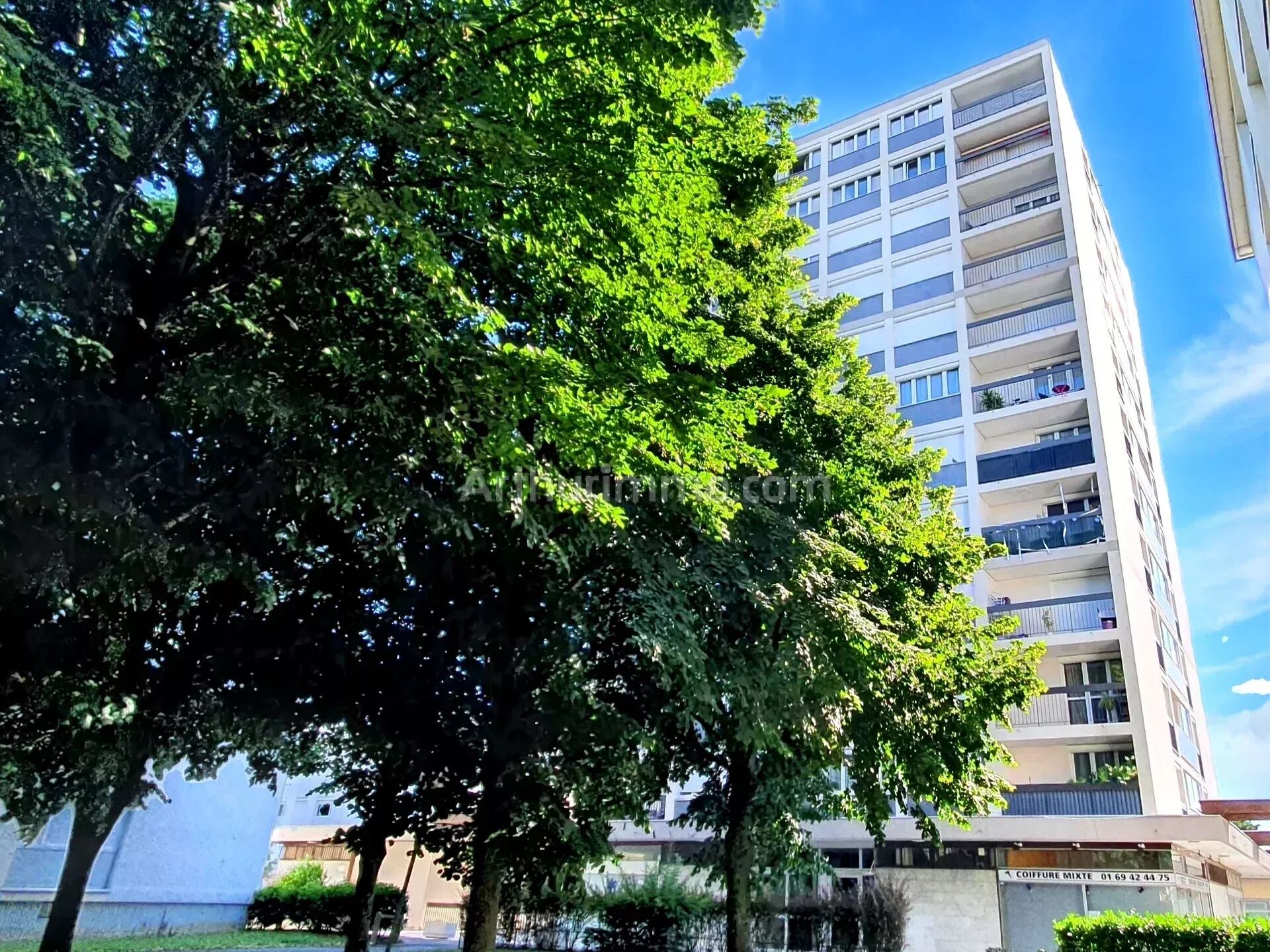 Appartement 3 pièces 65 m² · à Draveil · 65 m² · 143 000 €
