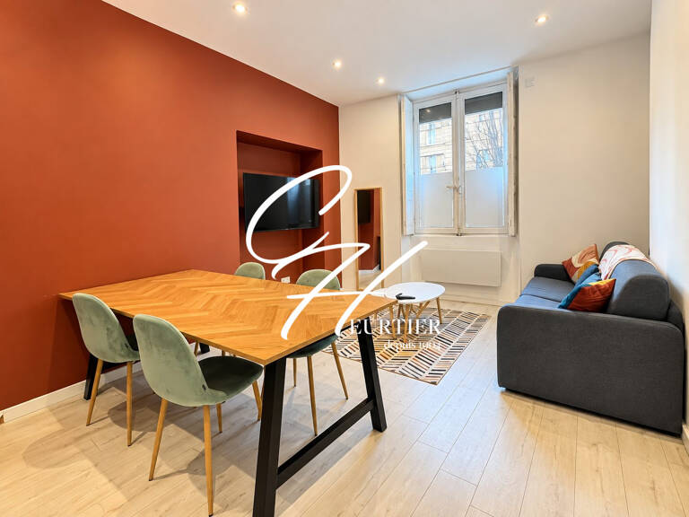 GRENOBLE - Appartement T2 - Rénové à neuf — photo 1