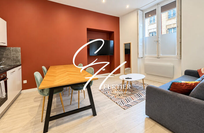 GRENOBLE - Appartement T2 - Rénové à neuf — photo 3