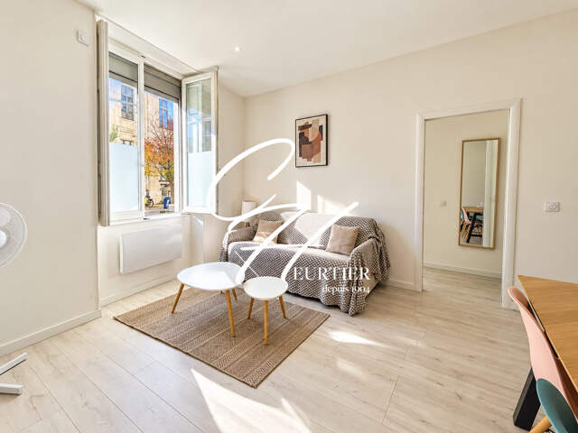 GRENOBLE - Appartement T2 - Rénové à neuf — photo du bien