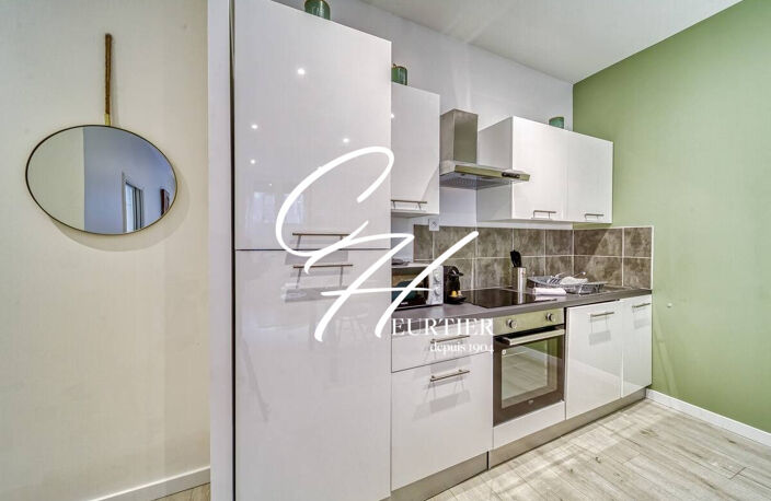 GRENOBLE - Appartement T2 - Rénové à neuf — photo 3