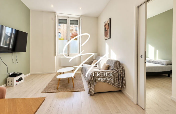 GRENOBLE - Appartement T2 - Rénové à neuf — photo 5
