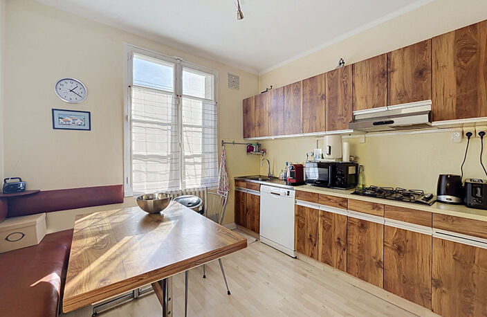 NANTES CHANTENAY Maison 5 pièces à à fort potentiel, avec garage double et jardin — photo 4