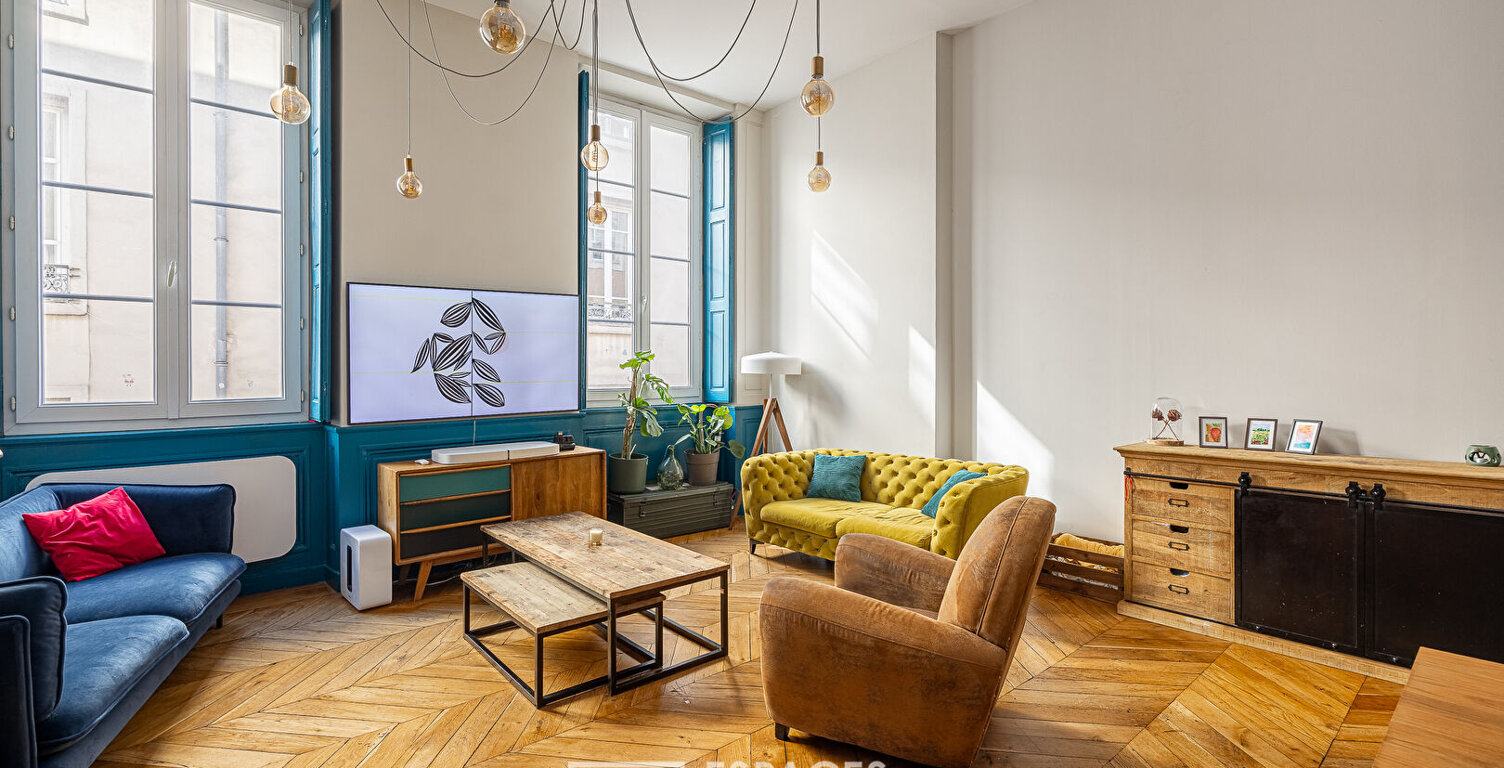 Appartement entièrement rénové par un architecte à quelques pas de la Place Bellecour — photo 1
