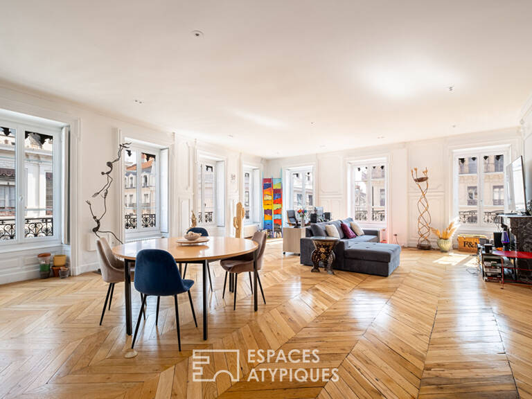 Duplex d'exception en dernier étage Rue du Président Edouard Herriot — photo 1