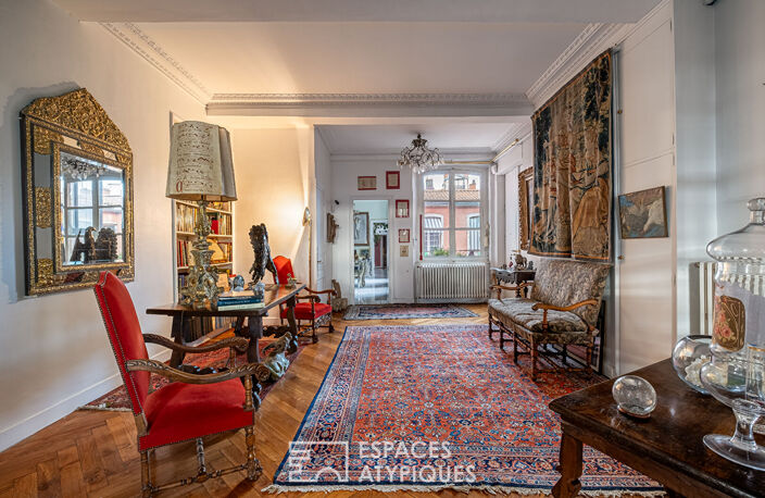Très bel appartement bourgeois avec balcons Place Bellecour — photo 4