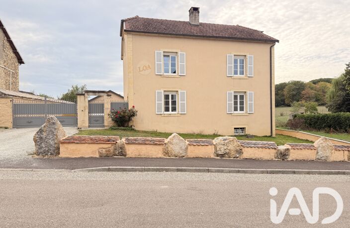 Vente Maison/villa 7 pièces — photo 2
