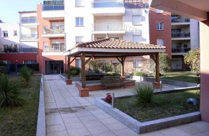 ALBI - APPARTEMENT DE TYPE 2 EN RDC — photo 2