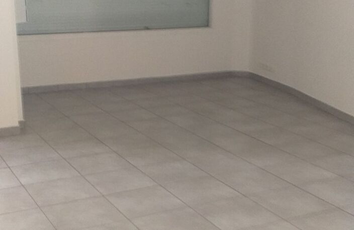 ALBI - APPARTEMENT DE TYPE 2 EN RDC — photo 4