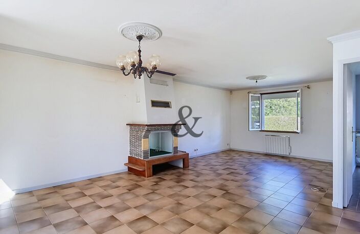 VINEUIL - MAISON 5 CHAMBRES — photo 4
