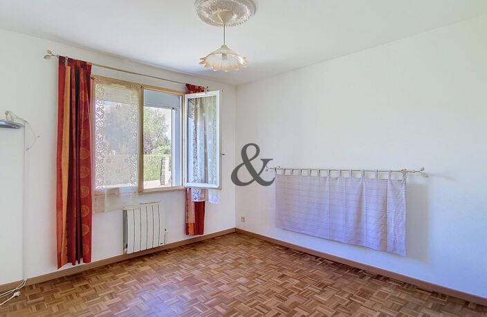 VINEUIL - MAISON 5 CHAMBRES — photo 5