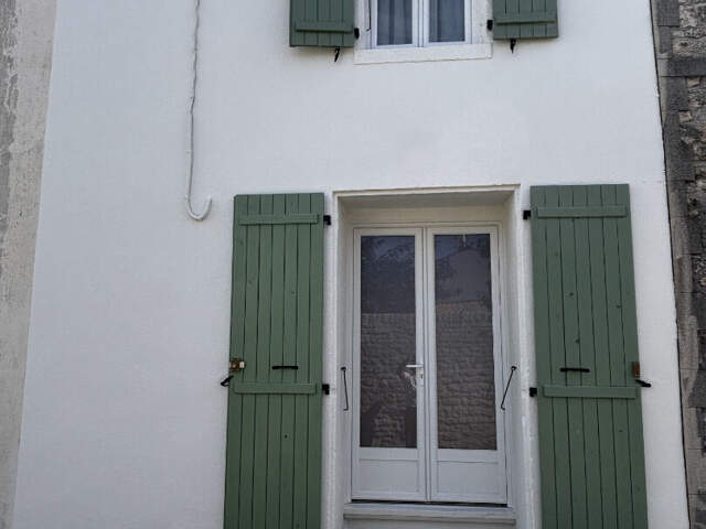 CHARME & AUTHENTICITÉ - Maison rénovée au coeur du centre historique — photo du bien