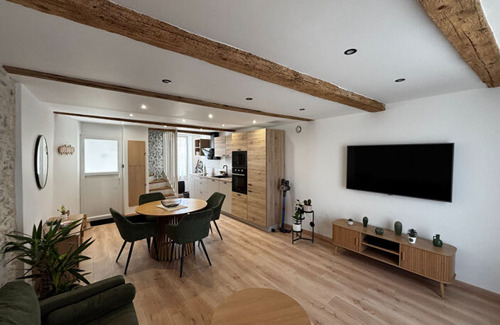 CHARME & AUTHENTICITÉ - Maison rénovée au coeur du centre historique — photo 3