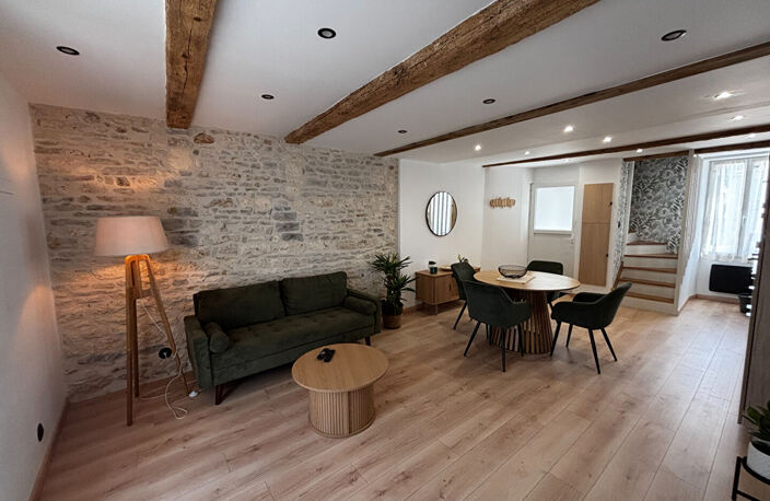 CHARME & AUTHENTICITÉ - Maison rénovée au coeur du centre historique — photo 4