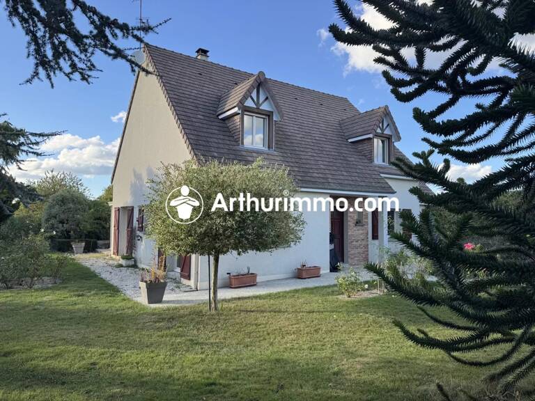 Maison de 185m² avec dépendance — photo 1