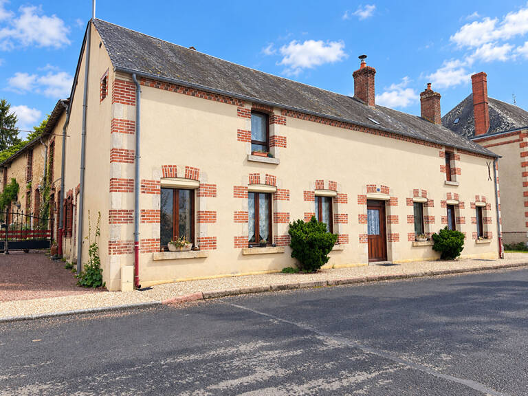 Ensemble immobilier avec habitation et ateliers ? Villegenon — photo 1