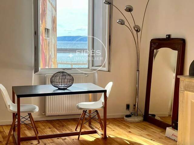Marseille 2e – Le Panier – Appartement T3 avec vue mer — photo du bien