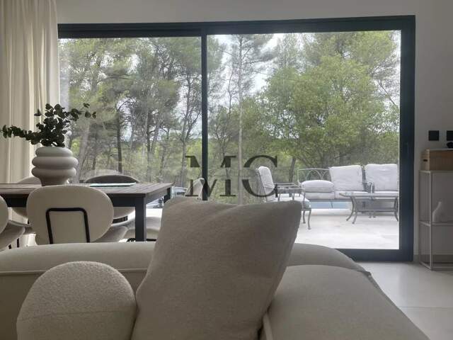 VENTE - VILLA - CABRIES — photo du bien