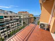 PERLE RARE AU PORT DE NICE (RÉSIDENCE NEPTUNE) — photo 2