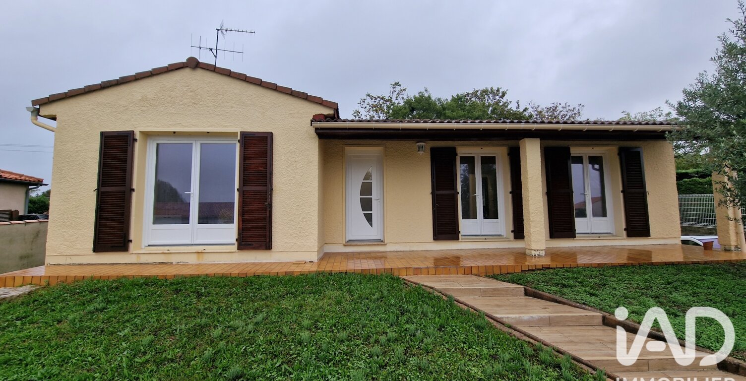 Location Maison traditionnelle 5 pièces — photo 1