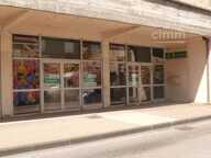 Local commercial — photo 2