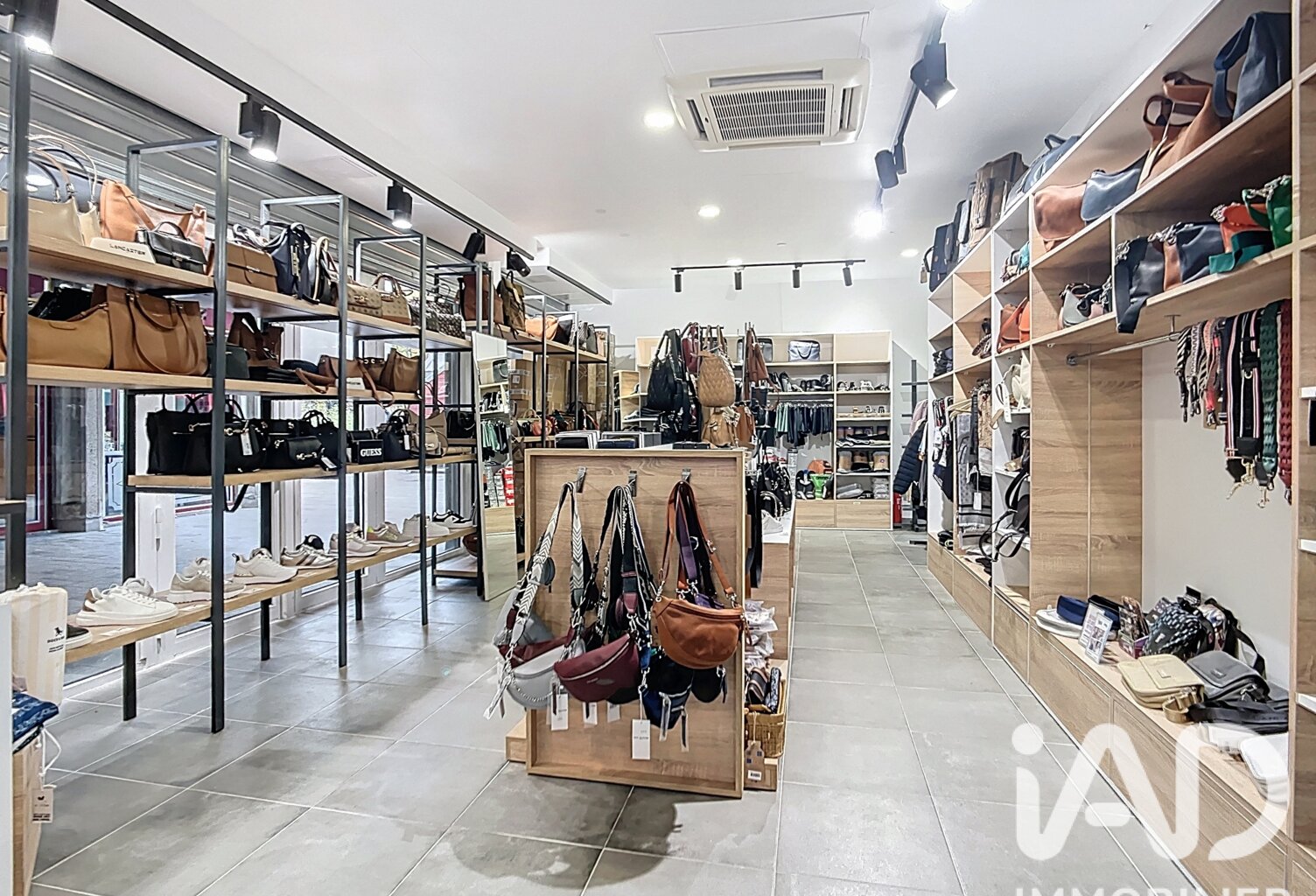 Vente Divers Commerces 105 m&sup2; — photo 1