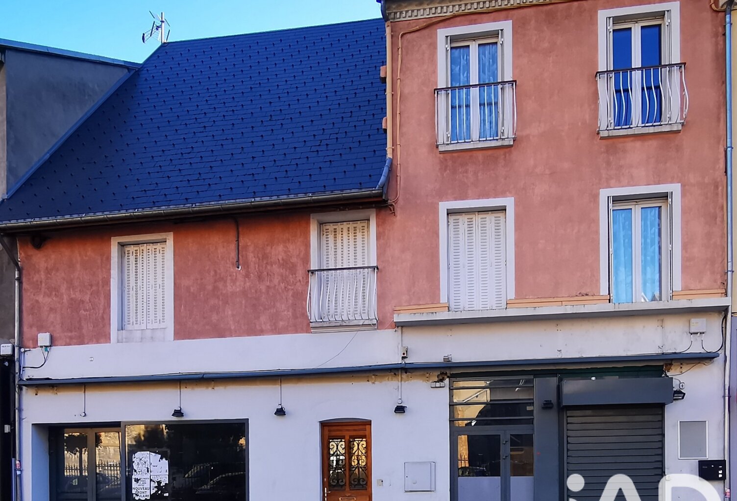 Vente Boutique/Local commercial 315 m&sup2; — photo 1