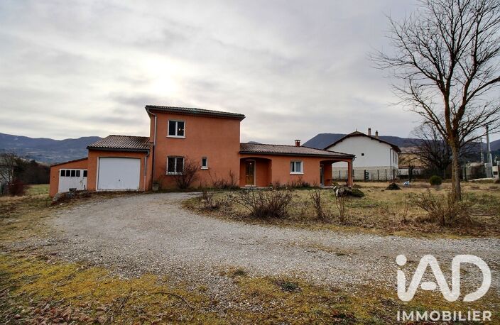 Vente Maison/villa 5 pièces — photo 2