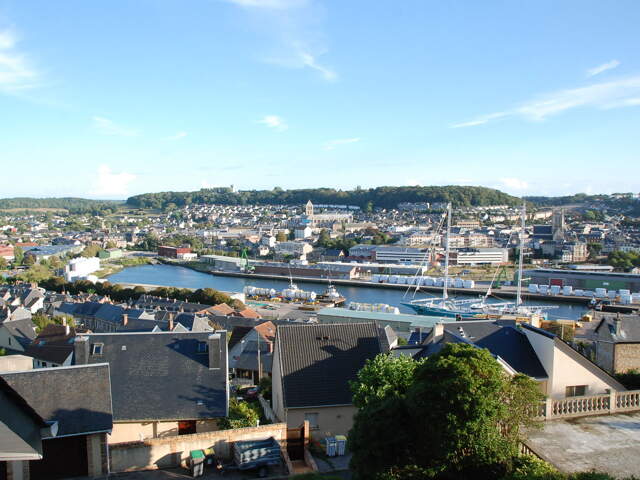 Superbe pavillon individuel avec vue sur la ville et le port à Fécamp — photo du bien