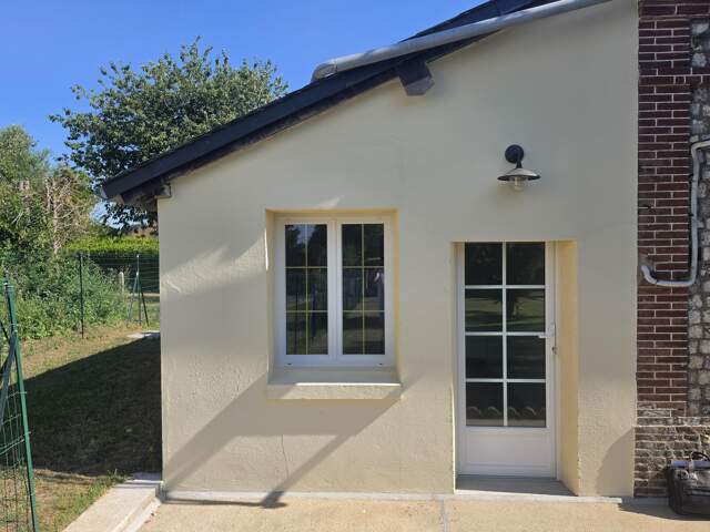 maison briques et silex divisée en 3 logements proche de la mer et 12 km de FECAMP — photo du bien