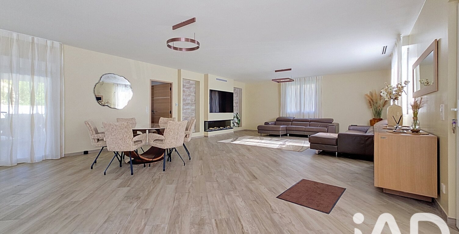 Vente Maison/villa 9 pièces — photo 1