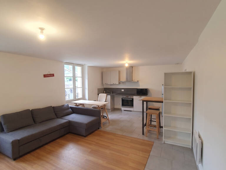 Appartement T3 de 69 m2 avec cuisine équipée et buanderie - — photo 1