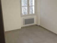 Appartement T3 de 69 m2 avec cuisine équipée et buanderie - — photo 4