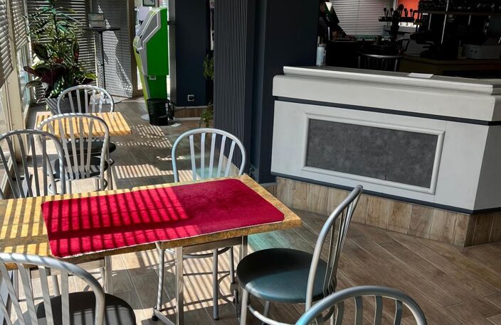 Vente Bar, Brasserie, Tabac 200 m&sup2; — photo 5