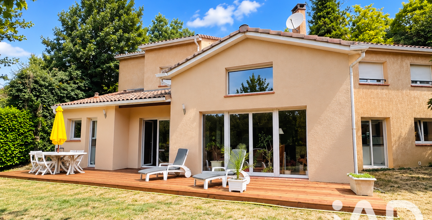 Vente Maison/villa 8 pièces — photo 1