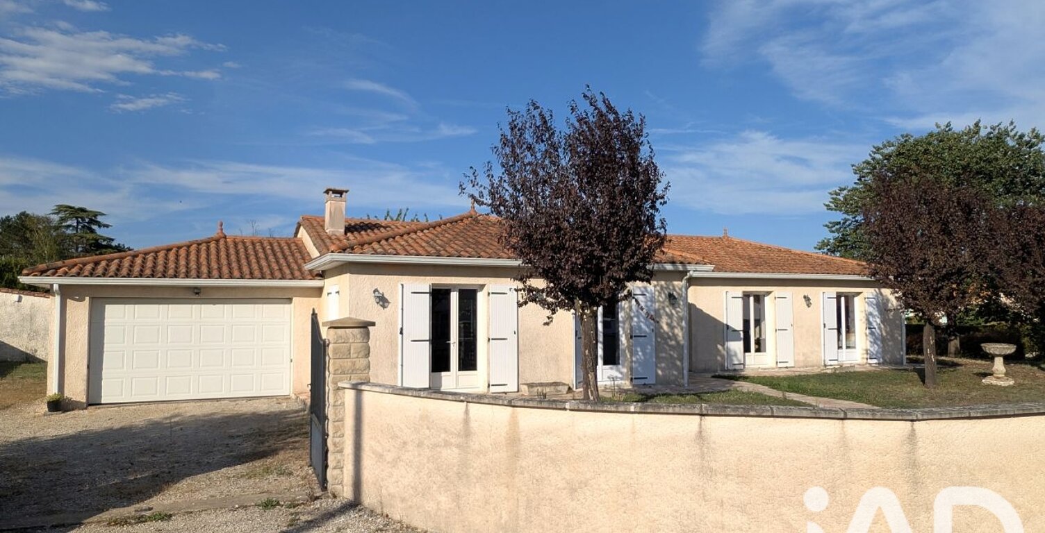 Vente Maison/villa 8 pièces — photo 1