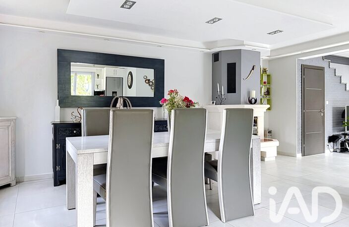 Vente Maison/villa 8 pièces — photo 3