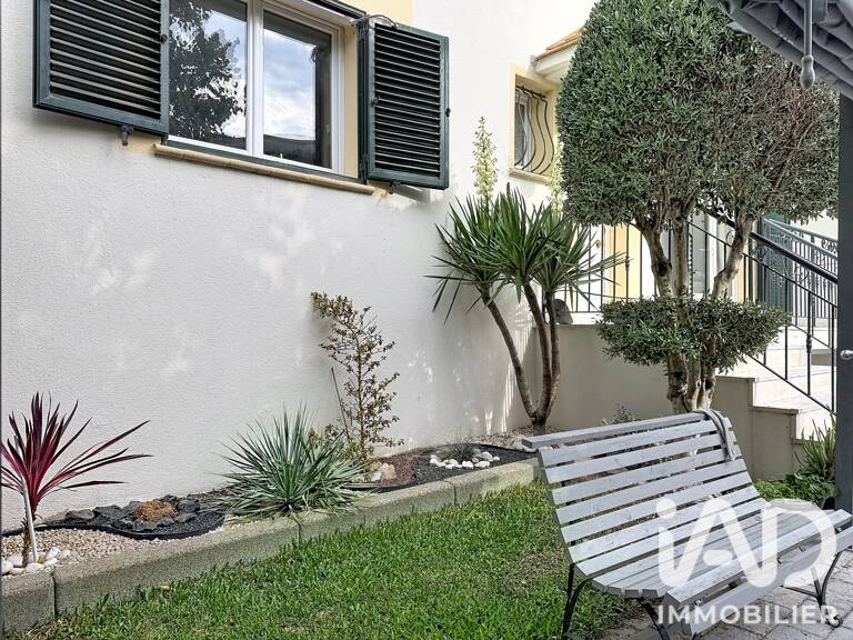 Vente Maison/villa 8 pièces — photo 1