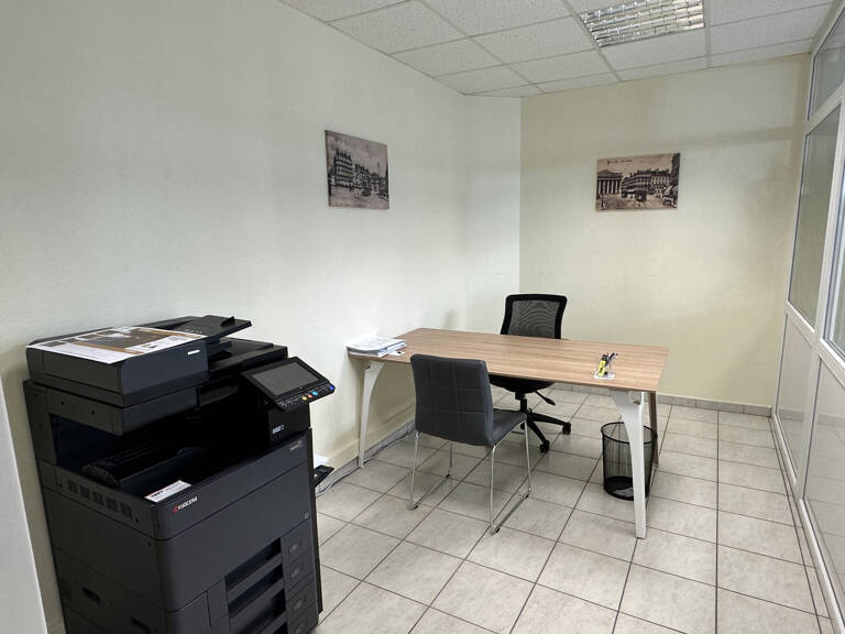 Local commercial à vendre 110m2 proche Place de La Républiqu — photo 1