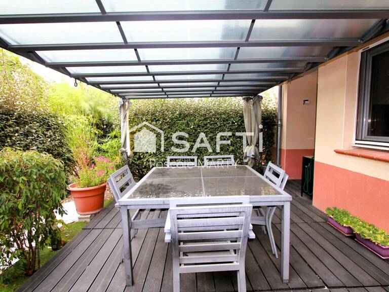 T2 rénové, terrasse, pergola, 2 parkings, piscine. — photo 1