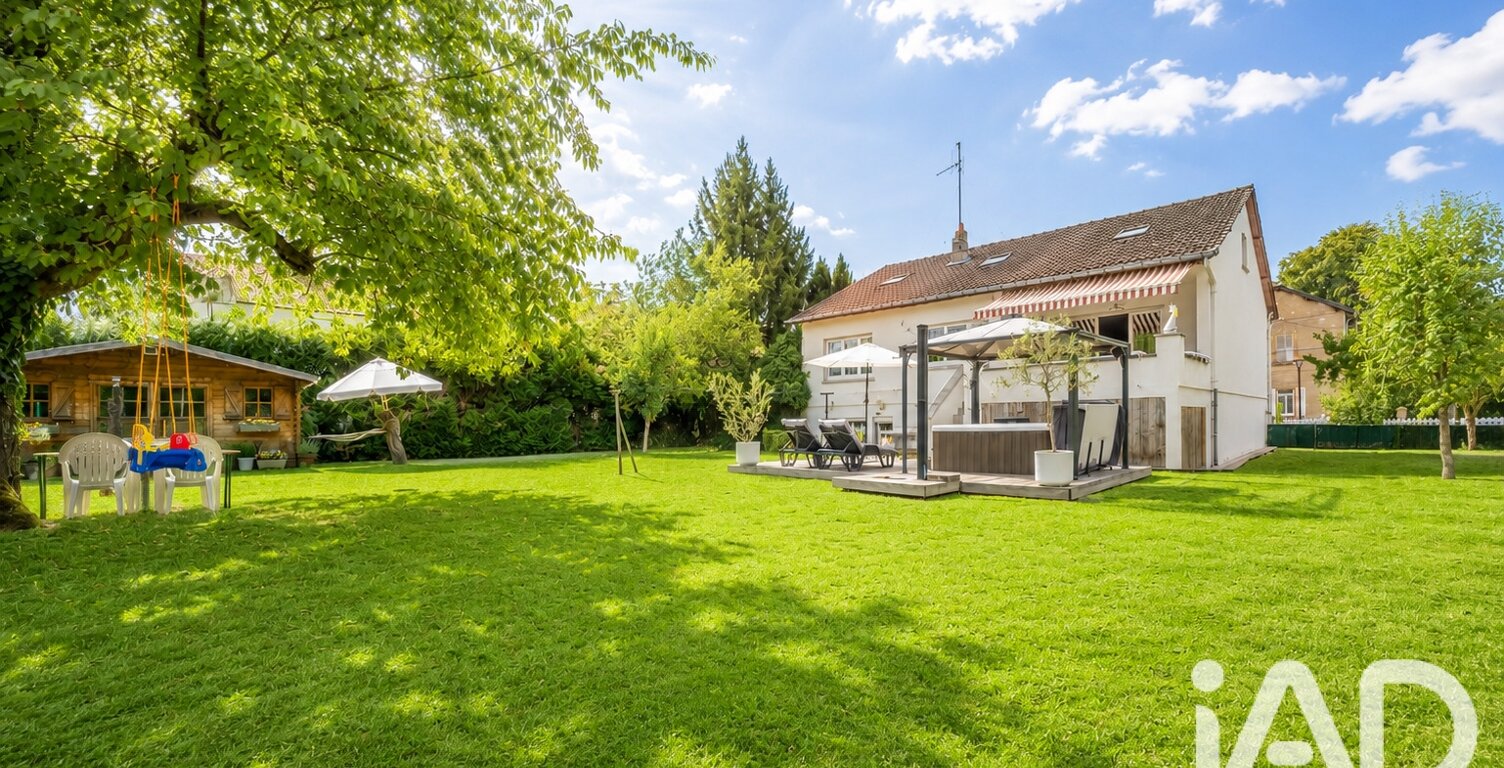 Vente Maison/villa 10 pièces — photo 1