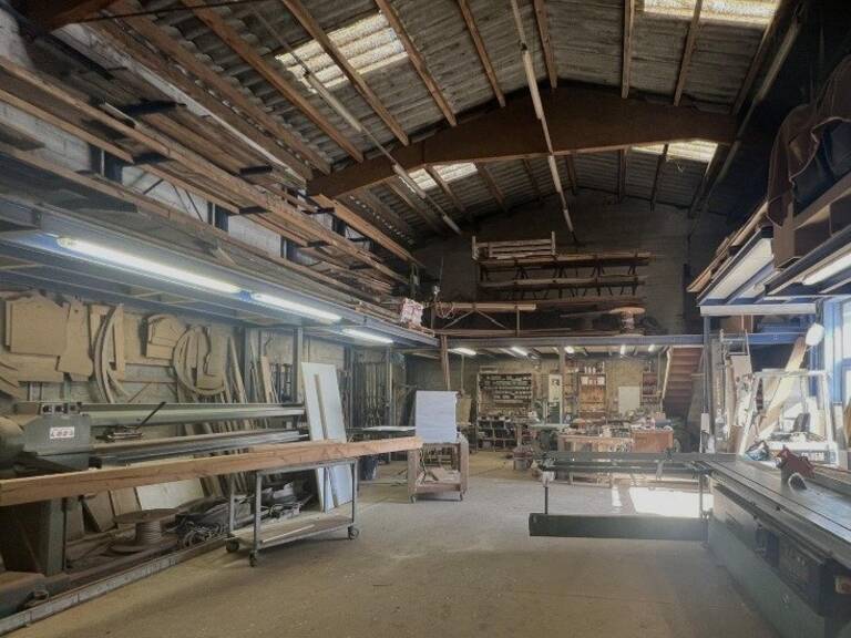 ZA Cogolin T3 + T5 2 ateliers 256 et 280m² — photo 1