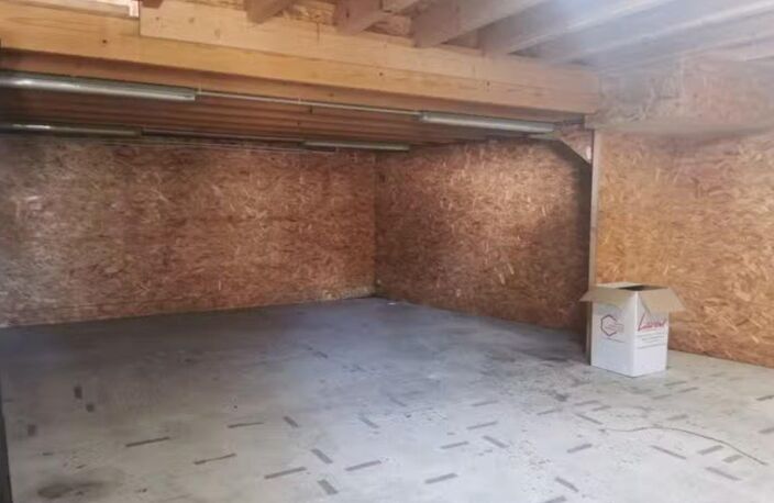 ZA Cogolin T3 + T5 2 ateliers 256 et 280m² — photo 3