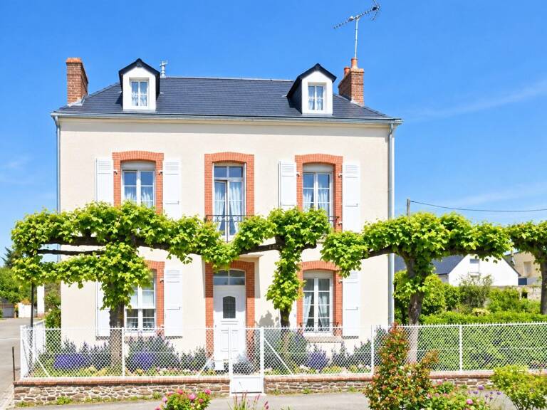 Centre ville MAYENNE — photo 1