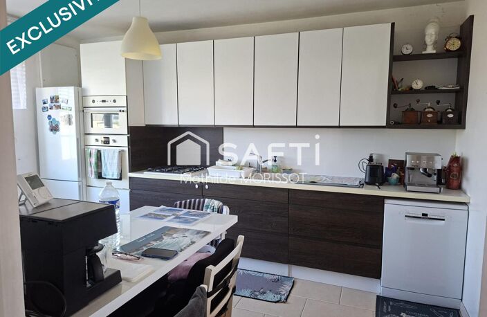 Cléder, maison familiale de plus de 200 m² sur un terrain de 1 138 m² — photo 5