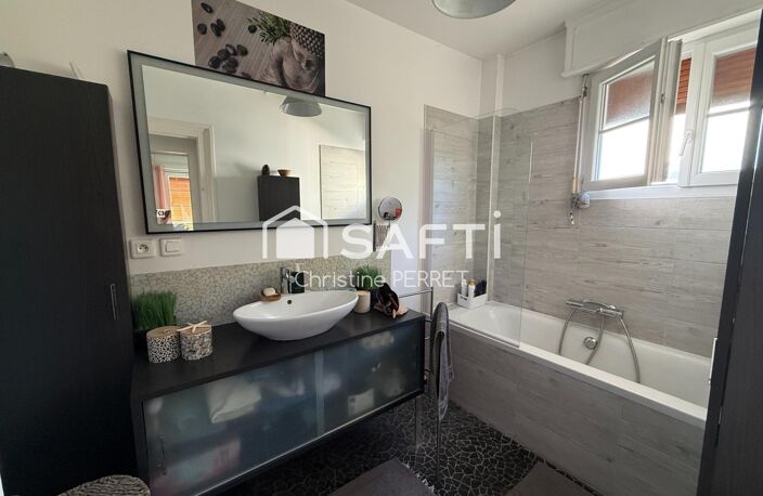 Appartement T4 , 3e étage avec garage et cellier — photo 4