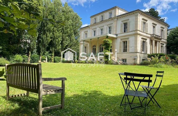 Meudon (92190) - Appartement de standing, 189m², 2 terrasses de 17 et 31m², Cave 56m², grand jardin — photo 4