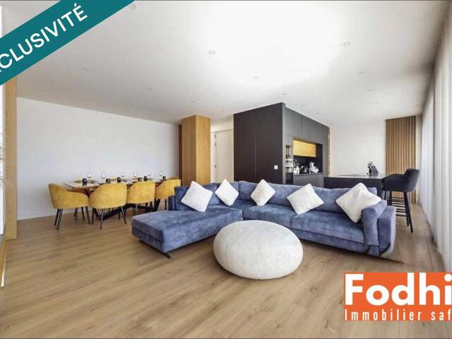 Dernier étage, 5 pièces 118m², entièrement rénové, vue dégagée, T10 — photo du bien