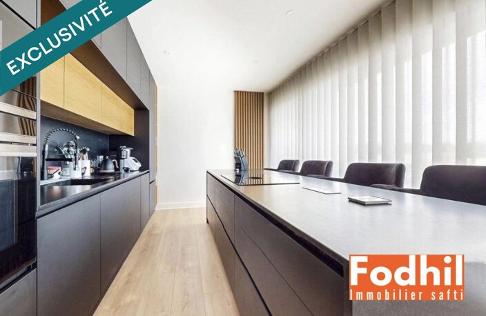 Dernier étage, 5 pièces 118m², entièrement rénové, vue dégagée, T10 — photo 3
